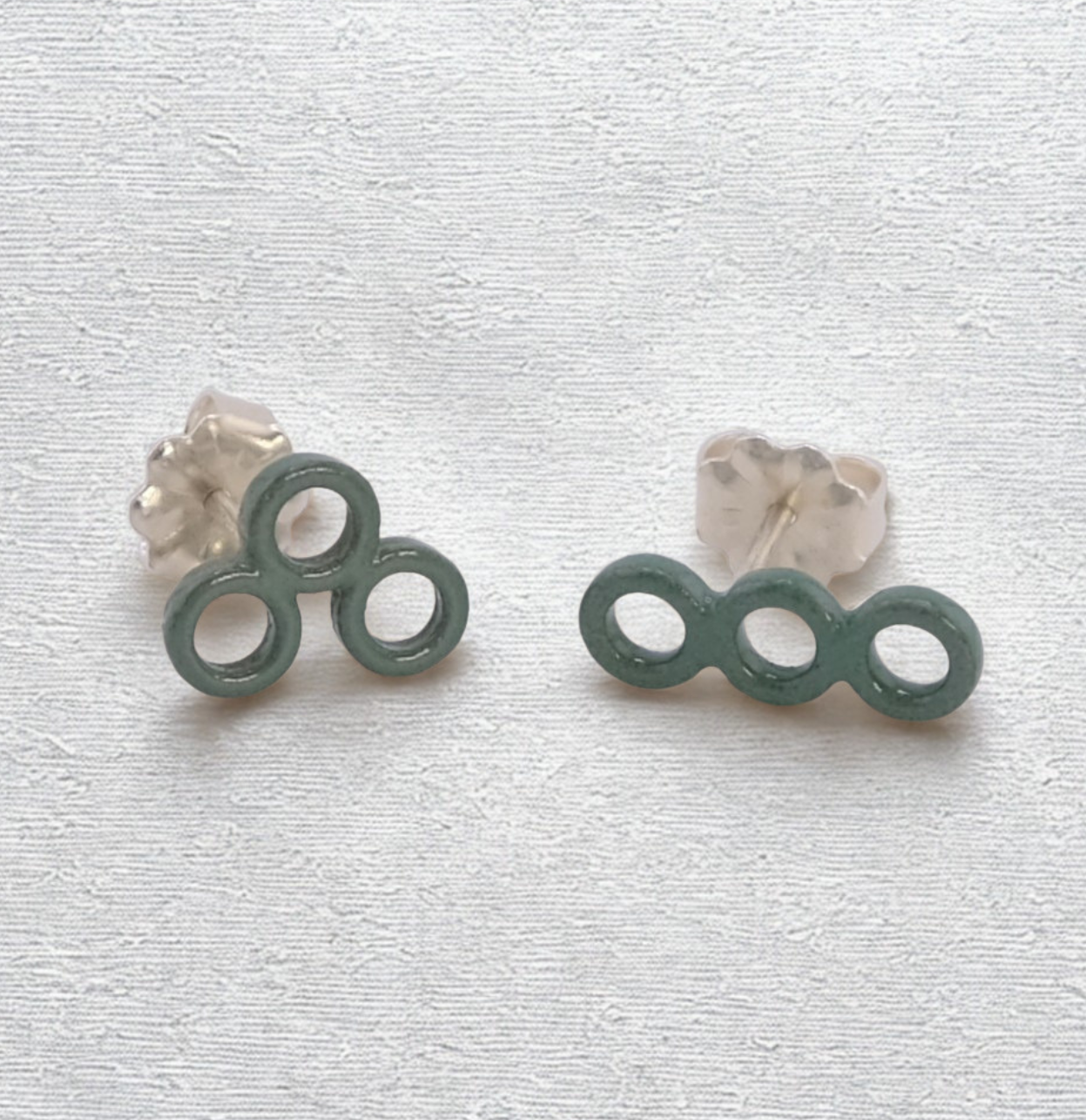 Left Right studs - Quality Green