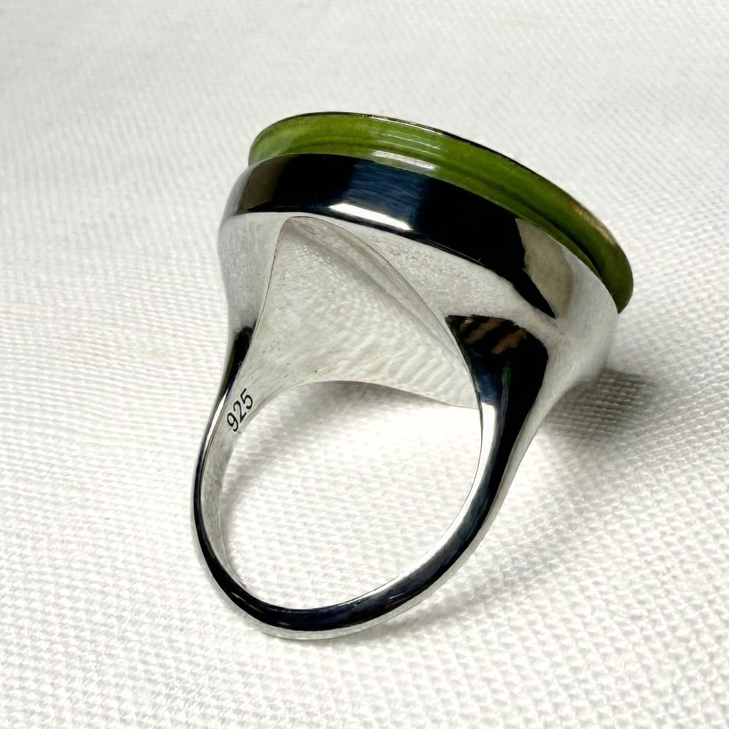 70's signet ring - Retro Avocado
