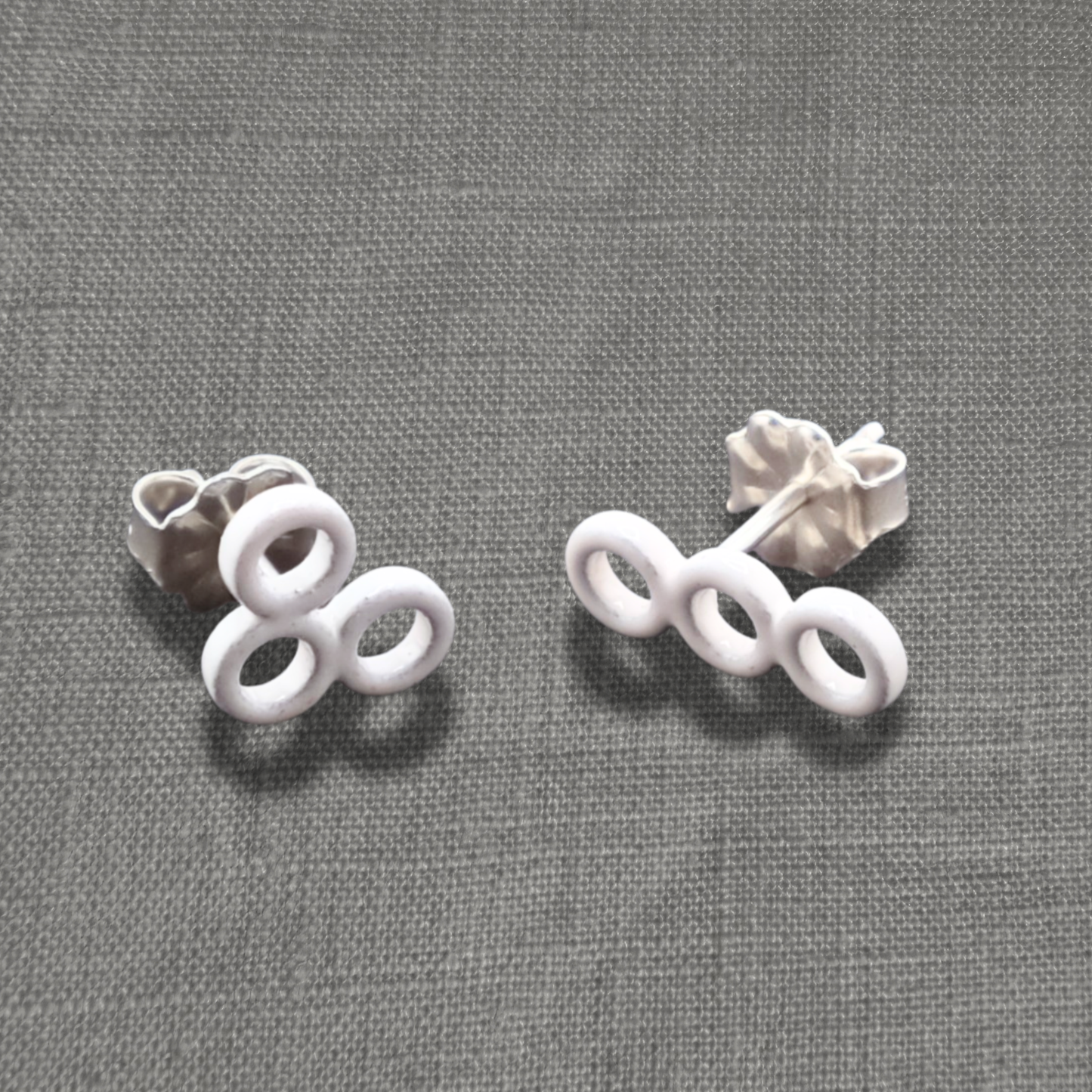 Left right studs - White