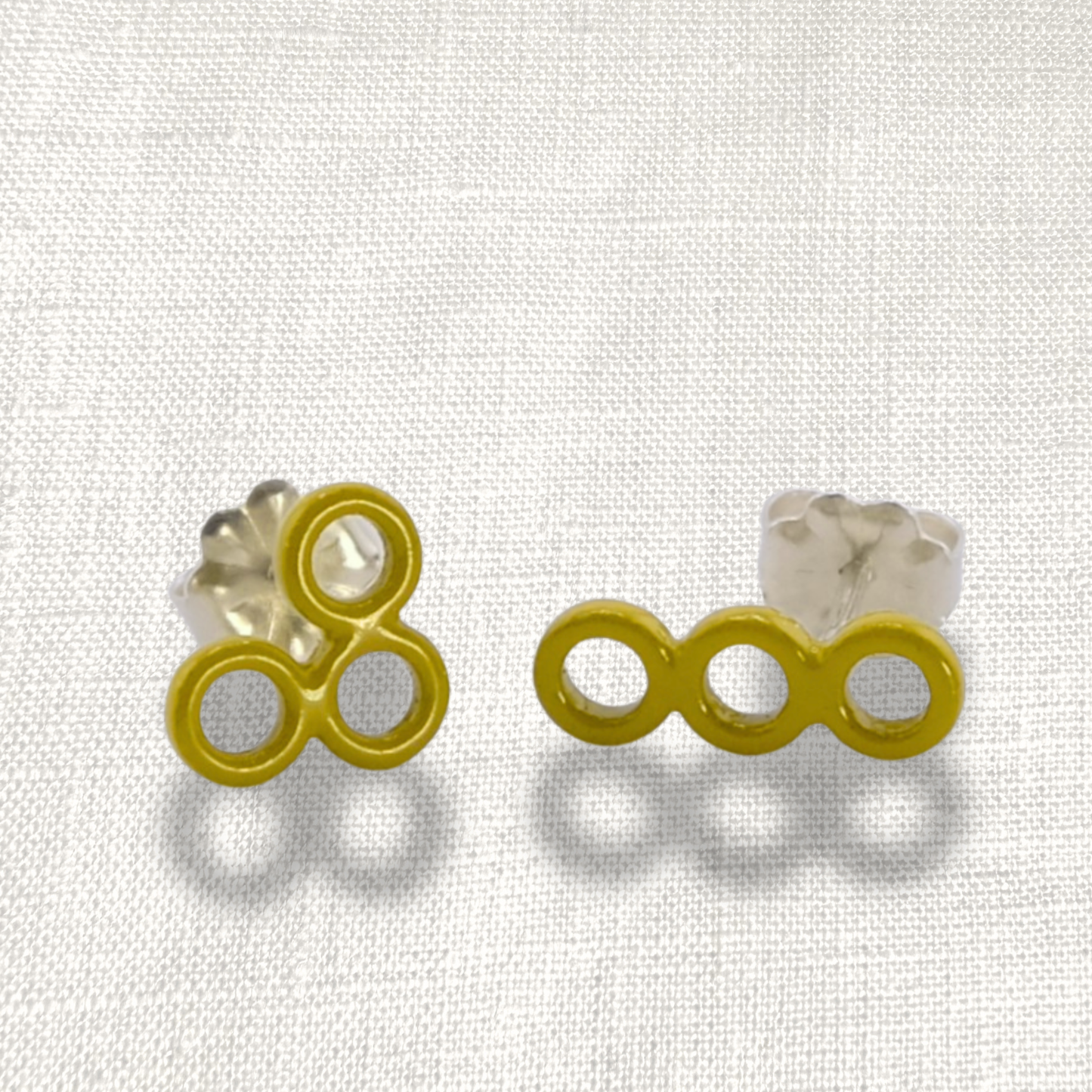 Left right studs - Mustard yellow